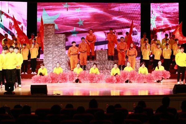 必赢bwin官网大合唱比赛暨学生风采大赛落下帷幕（图2.jpg